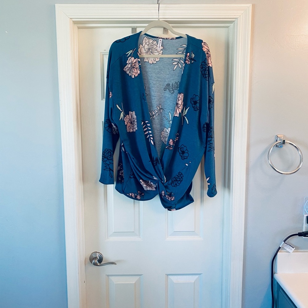 NWOT Piphany Greene Street Knotted Cardigan